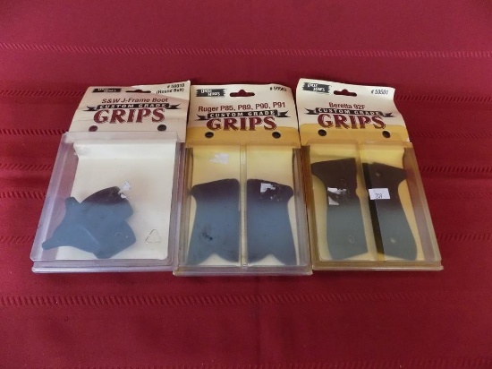 Uncle Mike's Grips. S&W J-frame, Ruger P85, P89, P90, P91. Beretta 92F