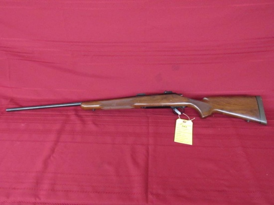 Remington model 700. 300 Weatherby Mag. Bolt action Rifle. sn: C6405068