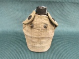 Vintage WWII metal canteen stamped US 1943 IC on bottom and a