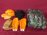 XXL camo snow pants. Field and stream. 2 pairs L mittens. 4 hats. leather gloves