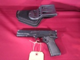Crossman Marksman repeater .177 cal pistol. sn: 9107389