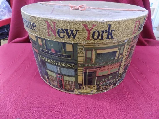 Dobbs Fifth avenue hats new York hatbox.