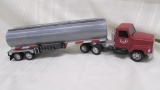 Ertl #3605 tanker truck 19 1/2