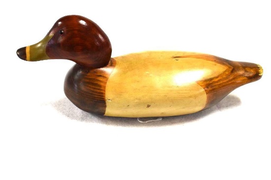 PREMIER GRADE RED HEAD STYLE REPLICA DECOY HAND CARVED IN EXCELLENT CONDITION