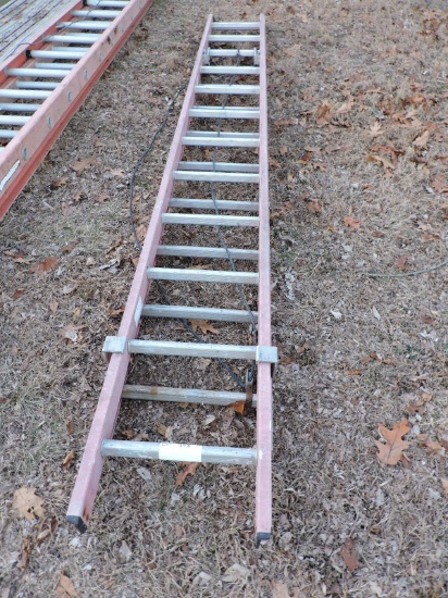 12-FT Extension Ladder / Red