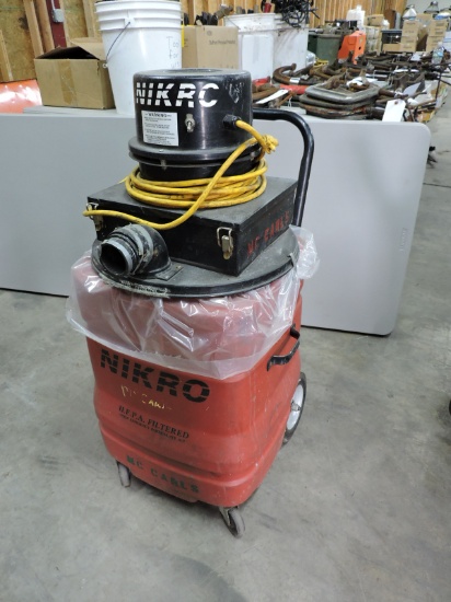 NIKRO Industrial/ Commercial Shop Vac