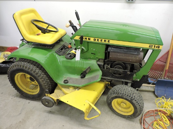 John Deere Lawn Tractor - Model: 214