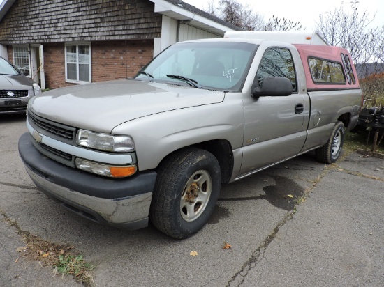 2002 Chevrolet Silverado 1500 Regular Cab Pickup with Cap -- PA SALVAGE TITLE - ANYONE CAN BUY THIS