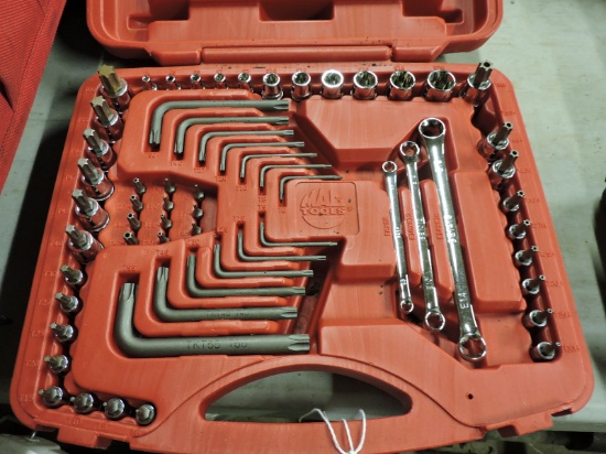 MAC Tools - Socket and Wrench Set