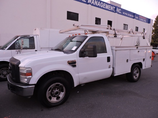 2007 Ford F350 Regular Cab Pickup with 349,000 Miles