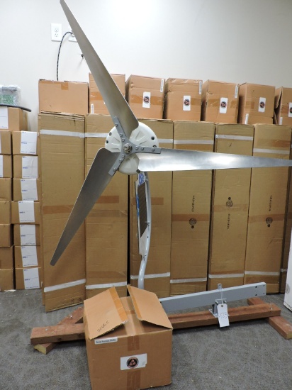 Wind Turbine Kit - DyoCore 800i SolAir Hybrid Rooftop Wind Turbine