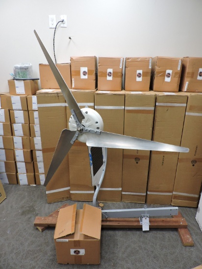 Wind Turbine Kit - DyoCore 800i SolAir Hybrid Rooftop Wind Turbine