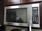 Magic Chef Stainless Steel Microwave Oven - Model: MCD1311ST