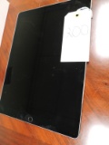 Used APPLE iPad Pro 12.9 - Inch WIFI 256GB - Black - Functional - no box