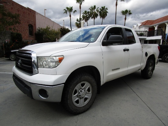 2011 Toyota Tundra Double Cab 4WD Pick Up Truck - Gasoline 4.6L - 110K Mi - Runs & Drives Very Well