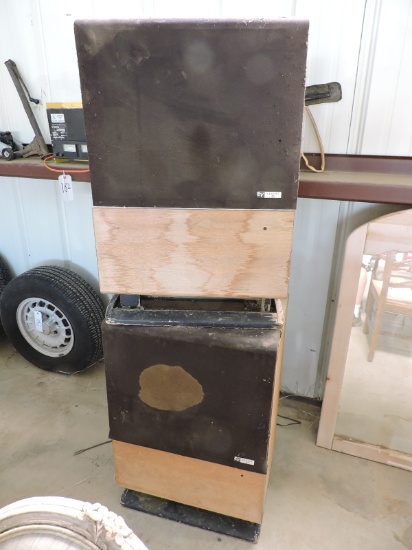 Pair of EV (Electro Voice) Sentry VI Stereo Speakers - Poor Condition