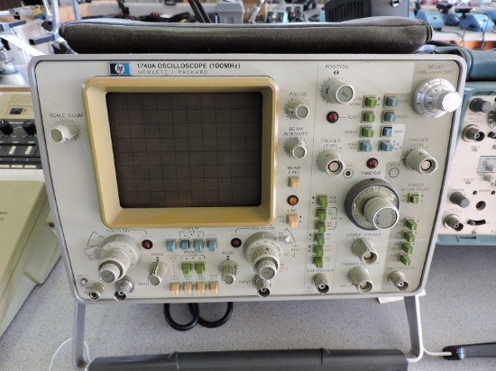 HP 1740A OSCILLOSCOPE