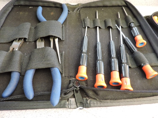 PITTSBURGH Brand Fine Electronics Tool Kit in Case