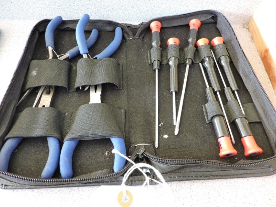 PITTSBURGH Brand Fine Electronics Tool Kit in Case