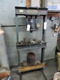 WALKER Hydraulic Press