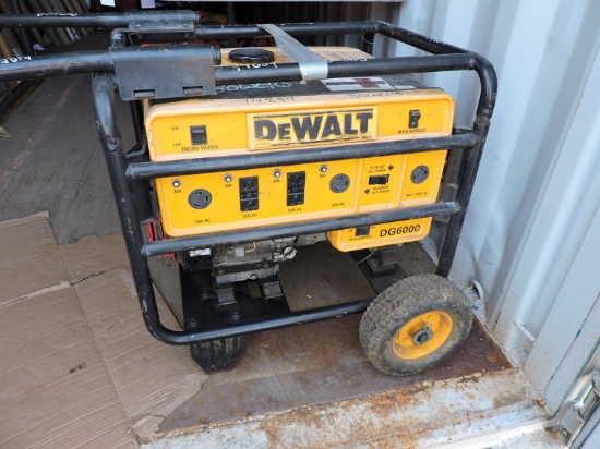 DeWalt DG6000 Gasoline Powered Generator - Portable