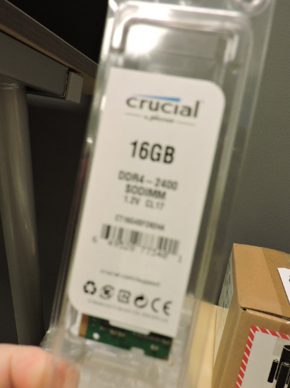CRUCIAL Brand 16 Gig. Single DDR4 2400 MT/s RAM -- Lot of 10 - NEW