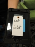 APPLE iPad Mini 5 -- Wifi - 64 GB Space - with Black Case - USED