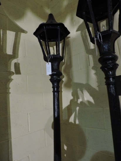 Single Light Lamp Post - Metal Constuction - Works! - Approx 106" Tall