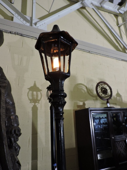 Single Light Lamp Post - Metal Constuction - Works! - Approx 106" Tall