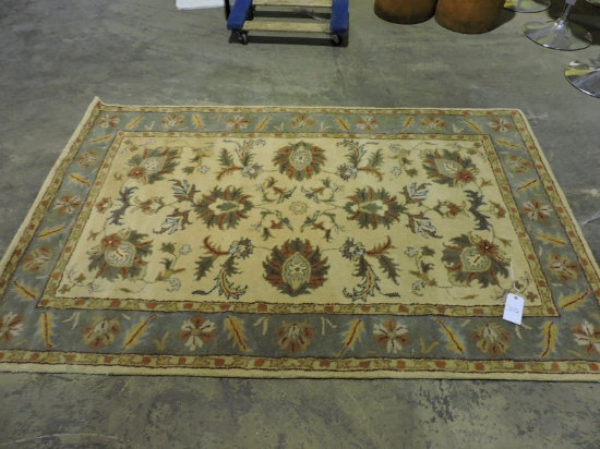 5' X 8' Area Rug - Made in India - See Photo