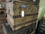 Vintage Trunk -- 35