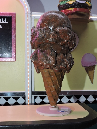 2-SCOOP CHOCOLATE DISPLAY ICE CREAM CONE / 34" x 18"