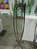 TALL METAL ACCENT PIECE / Approx. 67