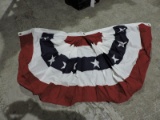 Red, White & Blue Patriotic Fan Bunting / Approx. 72