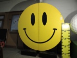 GIANT SMILEY FACE / FREE-STANDING CUT-OUT
