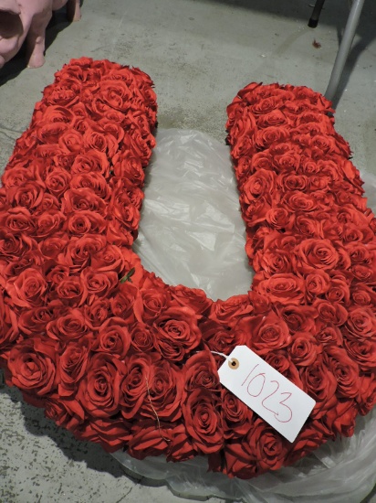 HORSESHOE FAUX FLOWER ARRANGEMENT -  Broken