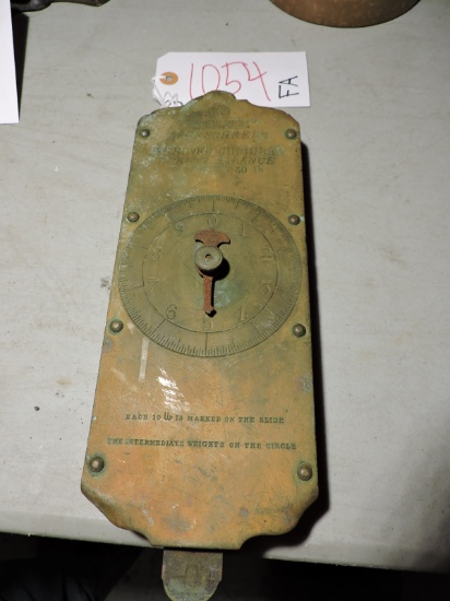 DAIRY MENS SUPPLY CO. - 30 lb Hanging Scale - Antique