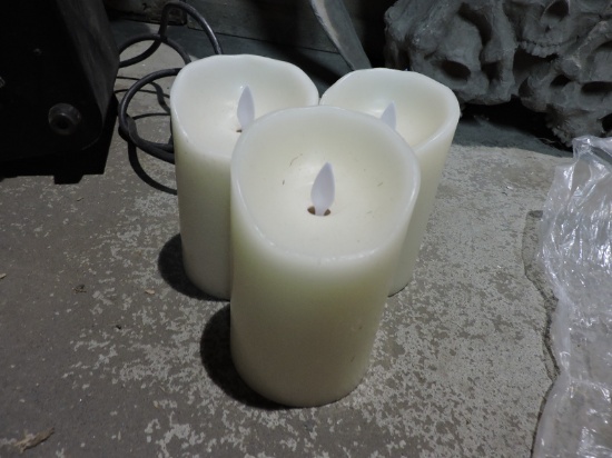 Lot of 3 FAUX CANDLES - Electric