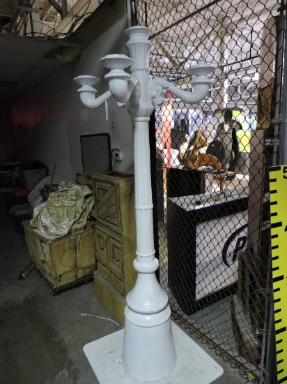 White Metal 5 Lamp Lamppost - 90" Tall