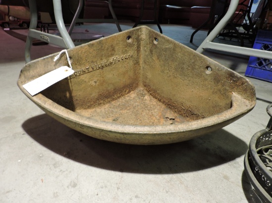 17" Iron Farm Corner Feeder - Original