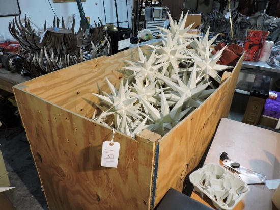 Approx 25 Snow-Flake Hanging D‚cor Pieces / Approx. 17" and larger