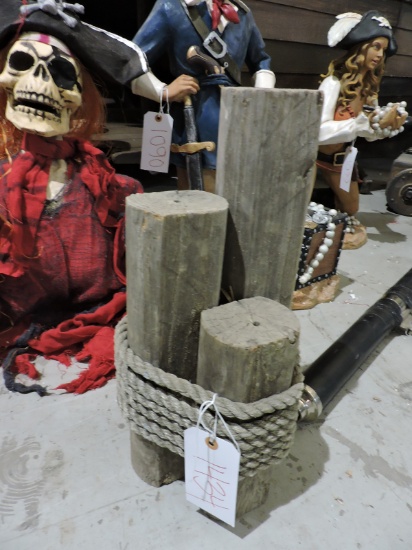 NAUTICAL DOCK POST PROP - Approx 18" Tall
