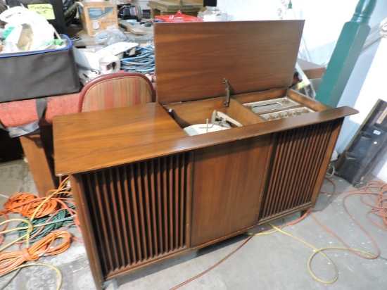 Mid-Century Modern CONSOLE HI-FI STEREO - Sounds Great!