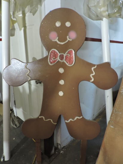 GINGERBREAD MAN / Cut-Out / Approx. 70" Tall X 48" Wide