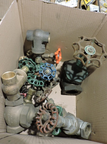 Lot of .75" and 1" Gate Valves and more - See Photos