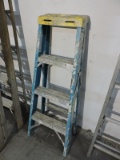 4-Foot Fiberglass Step Ladder