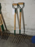 Pair of Green Thumb Brand - Pitch Forks -- NEW
