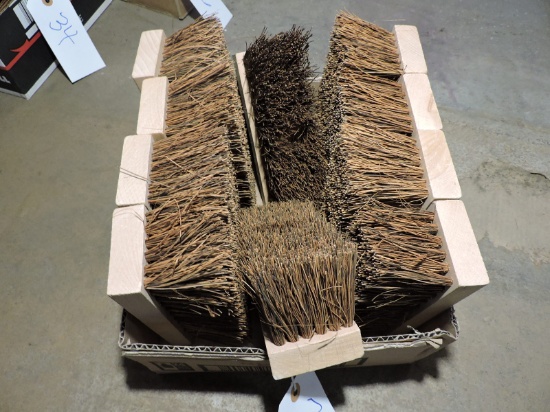 Lot of 7" Rug Cleaning Brush Heads -- NEW -- Total of 10