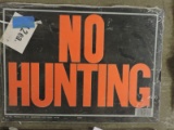 No Hunting' Metal Sign / 14