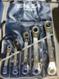 MARTIN Tool 5-Piece Ratcheting Box Wrench Set 1/4